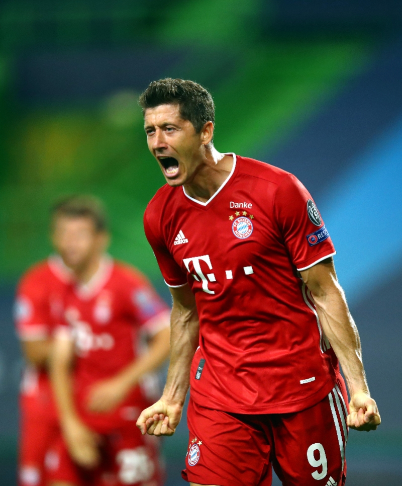 利物浦完胜国际米兰,莱万高光表现 利物浦完胜国际米兰,莱万高光表现