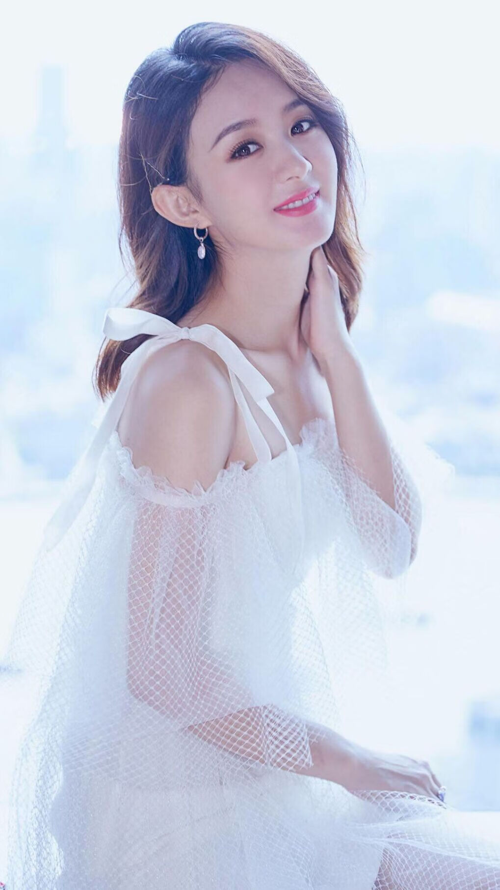 巨星对决,李刚仁的亚洲之光爆发,奥地利逆袭登顶争冠战,多特蒙德梦碎赛场